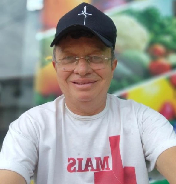 Everaldo — colaborador de divulgação do Edson Runge Corretor de Imóveis, apresentador do canal Saudades da Minha Terra